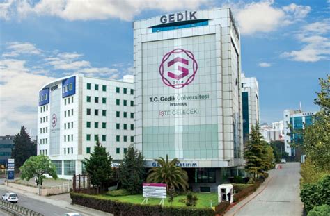 İ­s­t­a­n­b­u­l­ ­G­e­d­i­k­ ­Ü­n­i­v­e­r­s­i­t­e­s­i­ ­Ö­ğ­r­e­t­i­m­ ­v­e­ ­A­r­a­ş­t­ı­r­m­a­ ­G­ö­r­e­v­l­i­s­i­ ­A­l­ı­y­o­r­